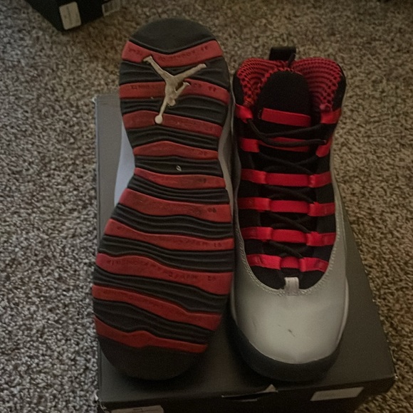 Air Jordan 10 Retro - Picture 2 of 3
